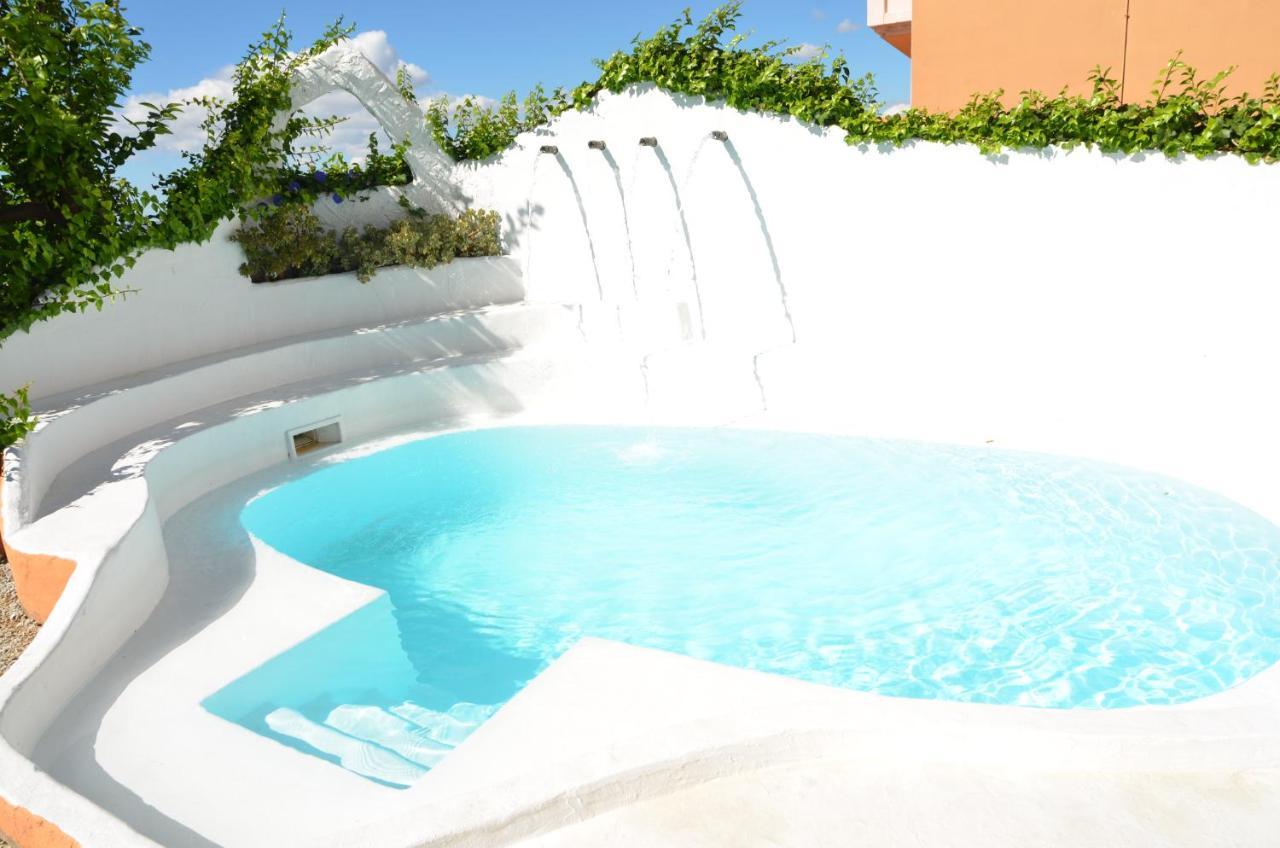Holiday Home El Pilarillo Piscina Compartida Alcaucín Exterior foto