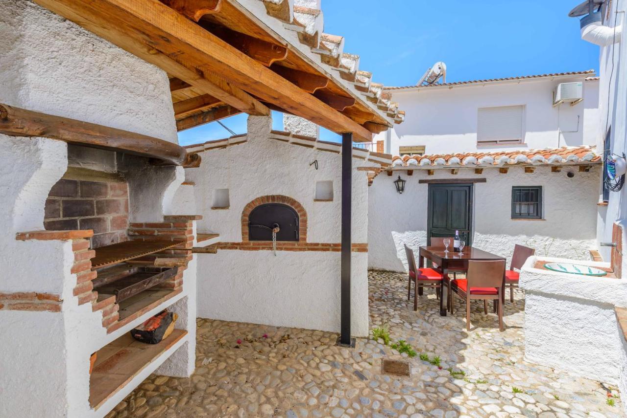 Holiday Home El Pilarillo Piscina Compartida Alcaucín Exterior foto
